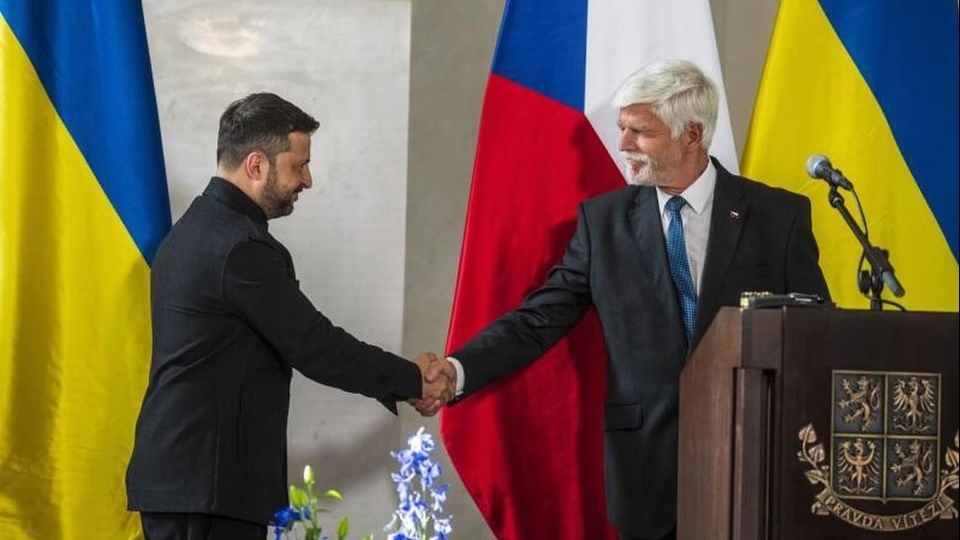 ukraine keu goi dong minh lam 3 dieu de tang ap len nga tong thong putin dang nam la bai cham dut xung dot