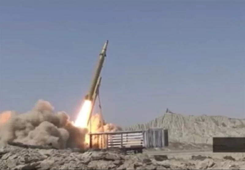 Iran tung tên lửa đạn đạo mới, tuyên bố 'các căn cứ của Mỹ trong khu vực sẽ là mục tiêu hợp pháp' nếu xảy ra một việc Iran tung tên lửa đạn đạo mới, tuyên bố 'các căn cứ của Mỹ trong khu vực sẽ là mục tiêu hợp pháp' nếu xảy ra một việc