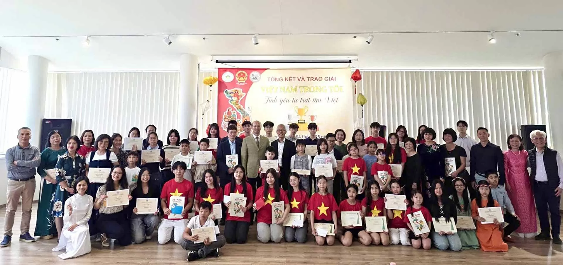 Tôn vinh văn hóa Việt qua cuộc thi ‘Việt Nam trong tôi’ tại Hungary Tôn vinh văn hóa Việt qua cuộc thi ‘Việt Nam trong tôi’ tại Hungary