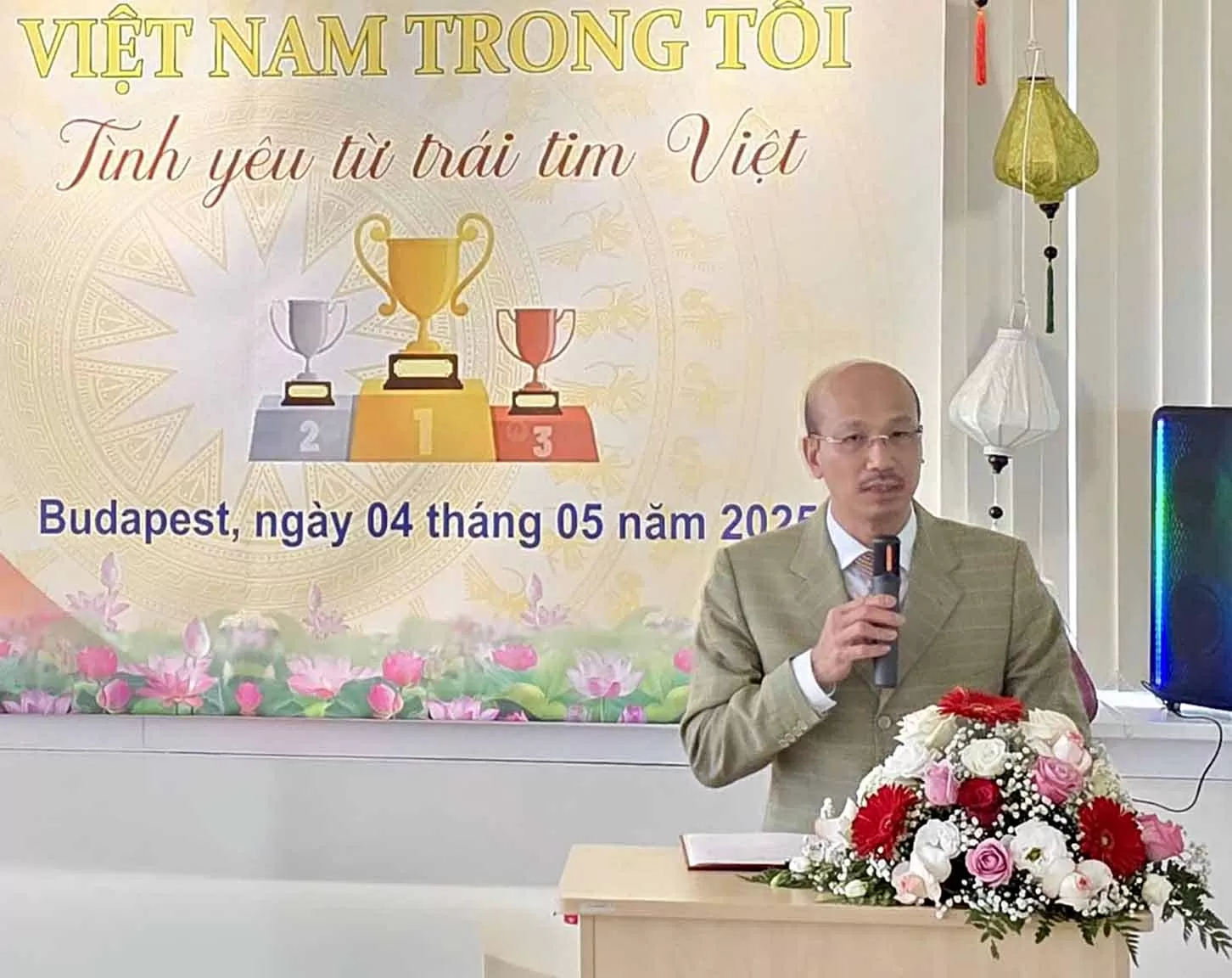 Tôn vinh văn hóa Việt qua cuộc thi ‘Việt Nam trong tôi’ tại Hungary Tôn vinh văn hóa Việt qua cuộc thi ‘Việt Nam trong tôi’ tại Hungary