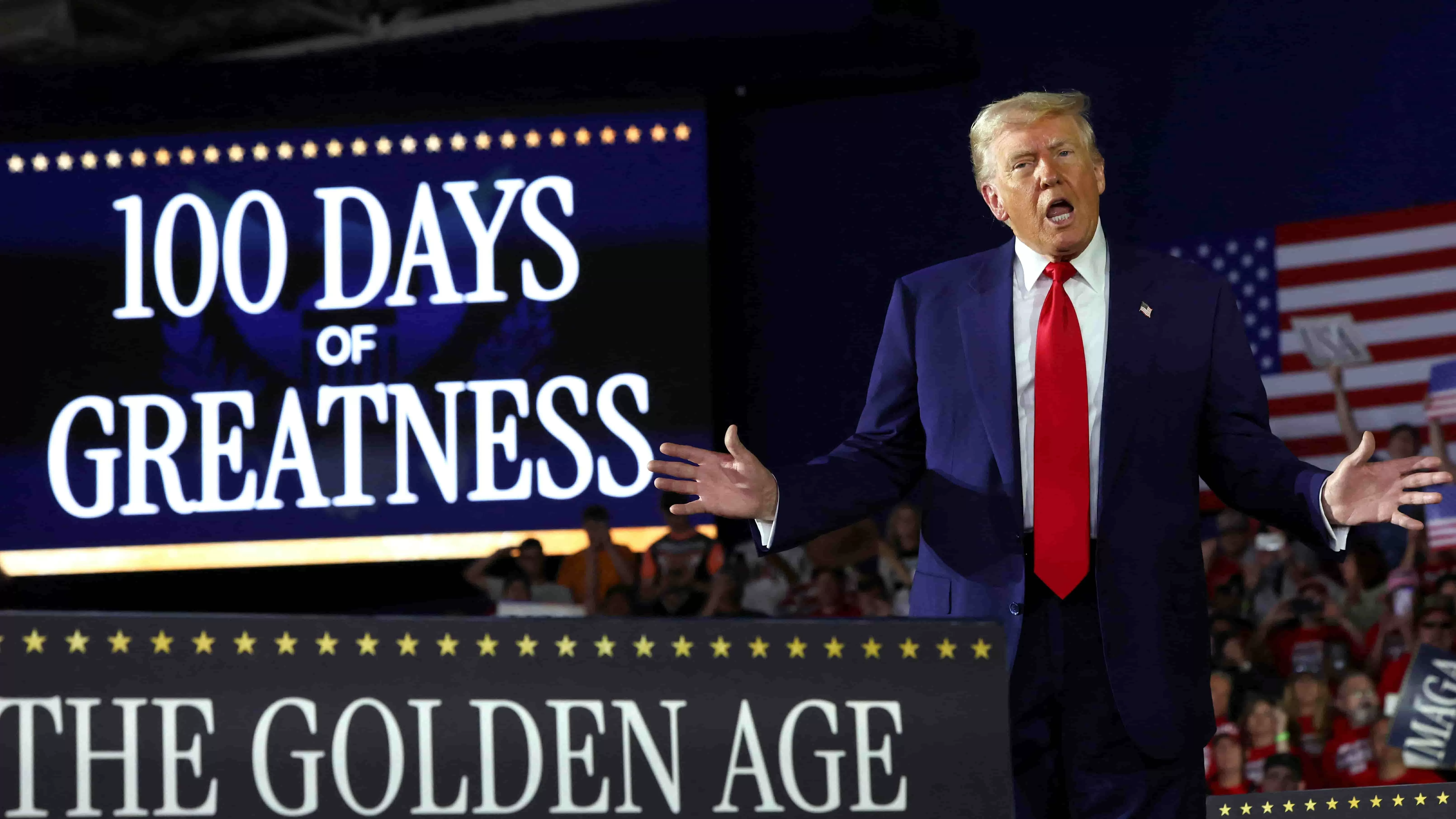 Tổng thống Mỹ Donald Trump sau 100 ngày tại nhiệm: Nhận về 'phần tốt đẹp' trong kinh tế, tầm nhìn táo bạo, bỏ ngỏ việc dùng quân sự để kiểm soát Green Tổng thống Mỹ Donald Trump sau 100 ngày tại nhiệm: Nhận về 'phần tốt đẹp' trong kinh tế, tầm nhìn táo bạo, bỏ ngỏ việc dùng quân sự để kiểm soát Green