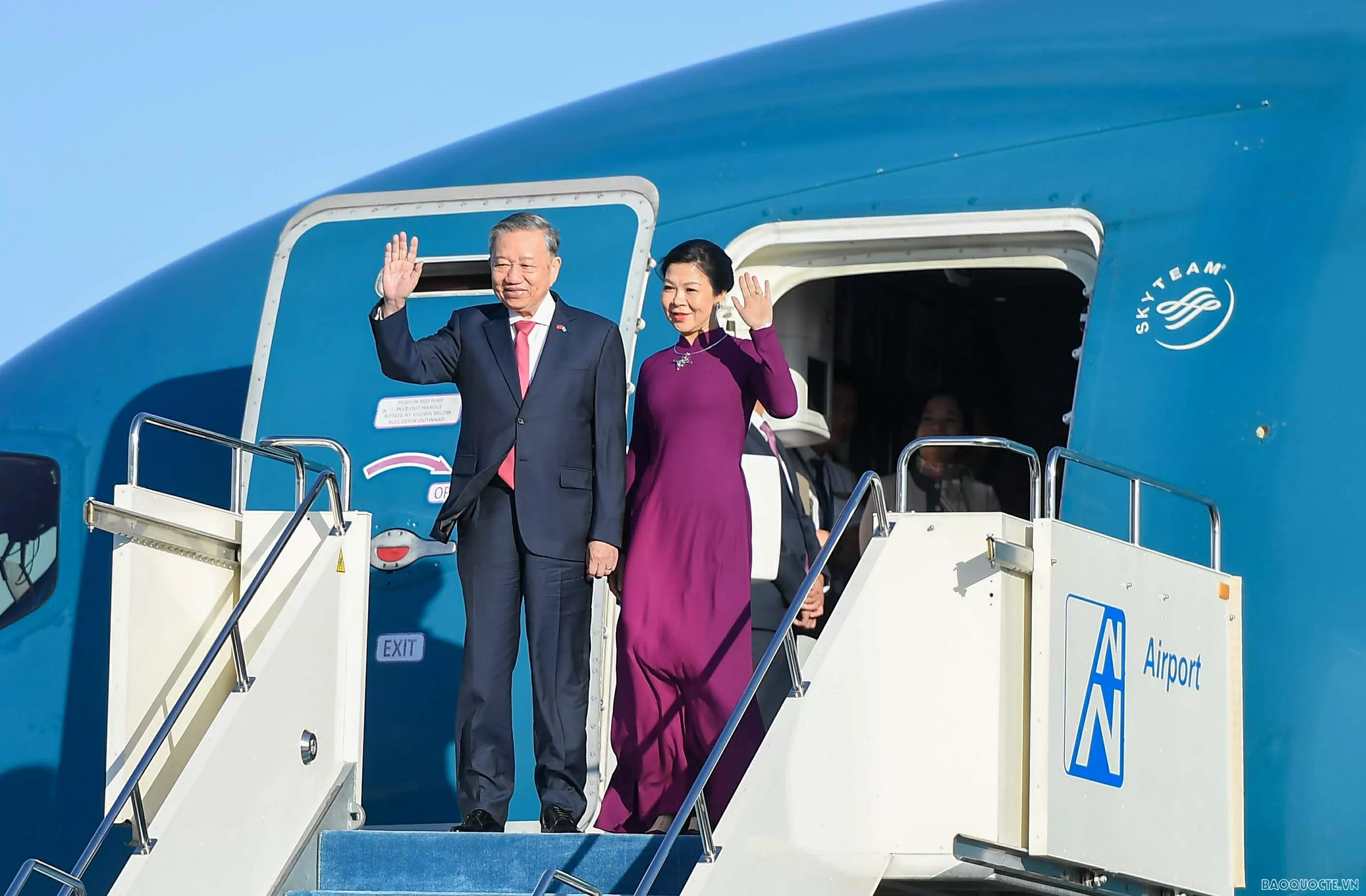 undefined Tổng Bí thư Tô Lâm và Phu nhân đến Astana, bắt đầu thăm cấp Nhà nước Kazakhstan