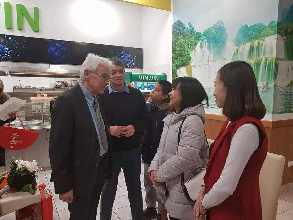 Nhà báo Hungary lý giải 'sức mạnh' và sức hút của Việt Nam Nhà báo Hungary lý giải 'sức mạnh' và sức hút của Việt Nam