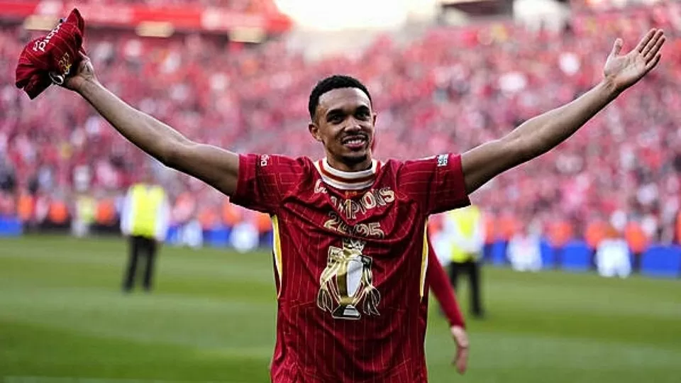 Hậu vệ Alexander-Arnold mất tập trung trước Man Utd vì Real Madrid Hậu vệ Alexander-Arnold mất tập trung trước Man Utd vì Real Madrid