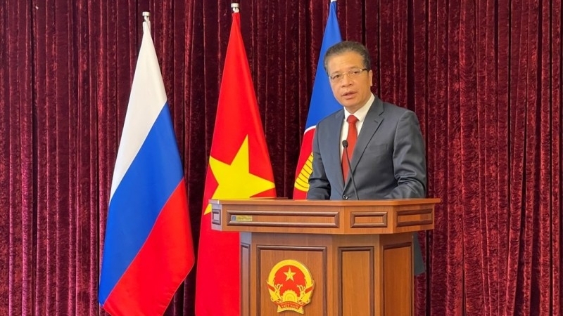 dai su dang minh khoi chuyen tham ke thua lich su va huong toi tuong lai cho quan he viet nam lien bang nga