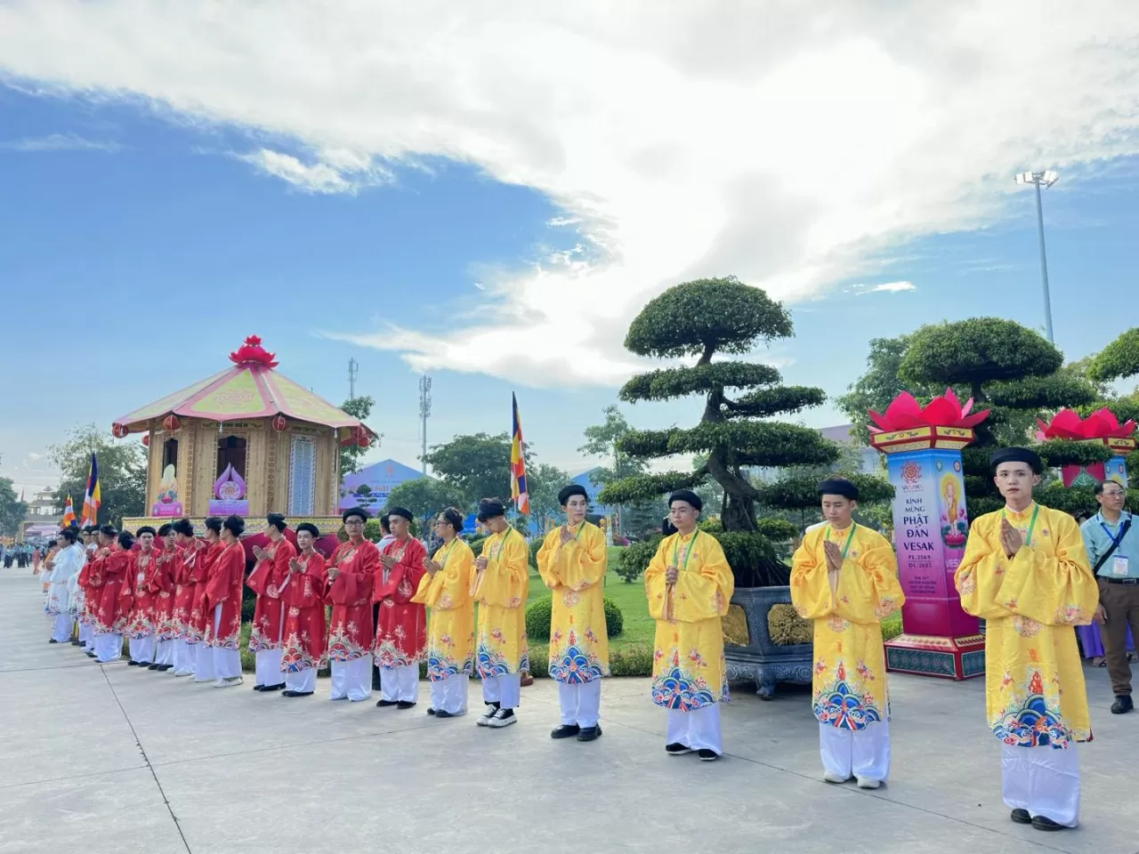 Những hình ảnh ấn tượng từ Đại lễ Vesak Liên hợp quốc 2025 Những hình ảnh ấn tượng từ Đại lễ Vesak Liên hợp quốc 2025