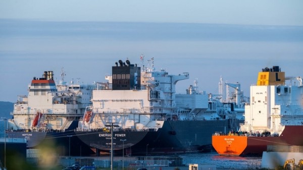 Serbia lo lắng về hợp đồng với Gazprom, Nga khẳng định không để Belgrade thiếu khí đốt