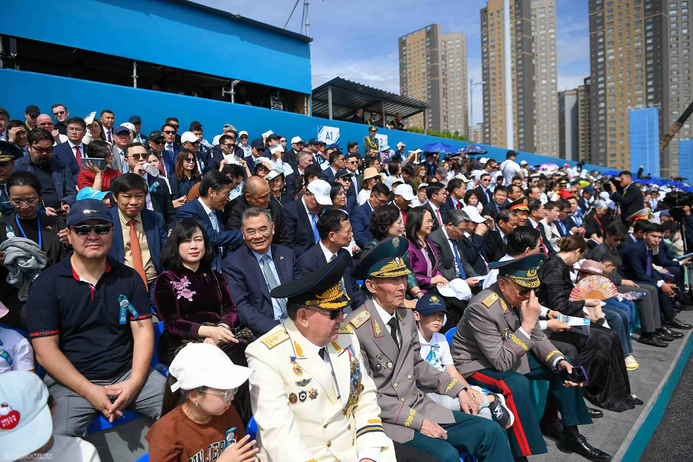 Tổng Bí thư Tô Lâm và phu nhân dự lễ duyệt binh mừng chiến thắng của Kazakhstan Tổng Bí thư Tô Lâm và phu nhân dự lễ duyệt binh mừng chiến thắng của Kazakhstan