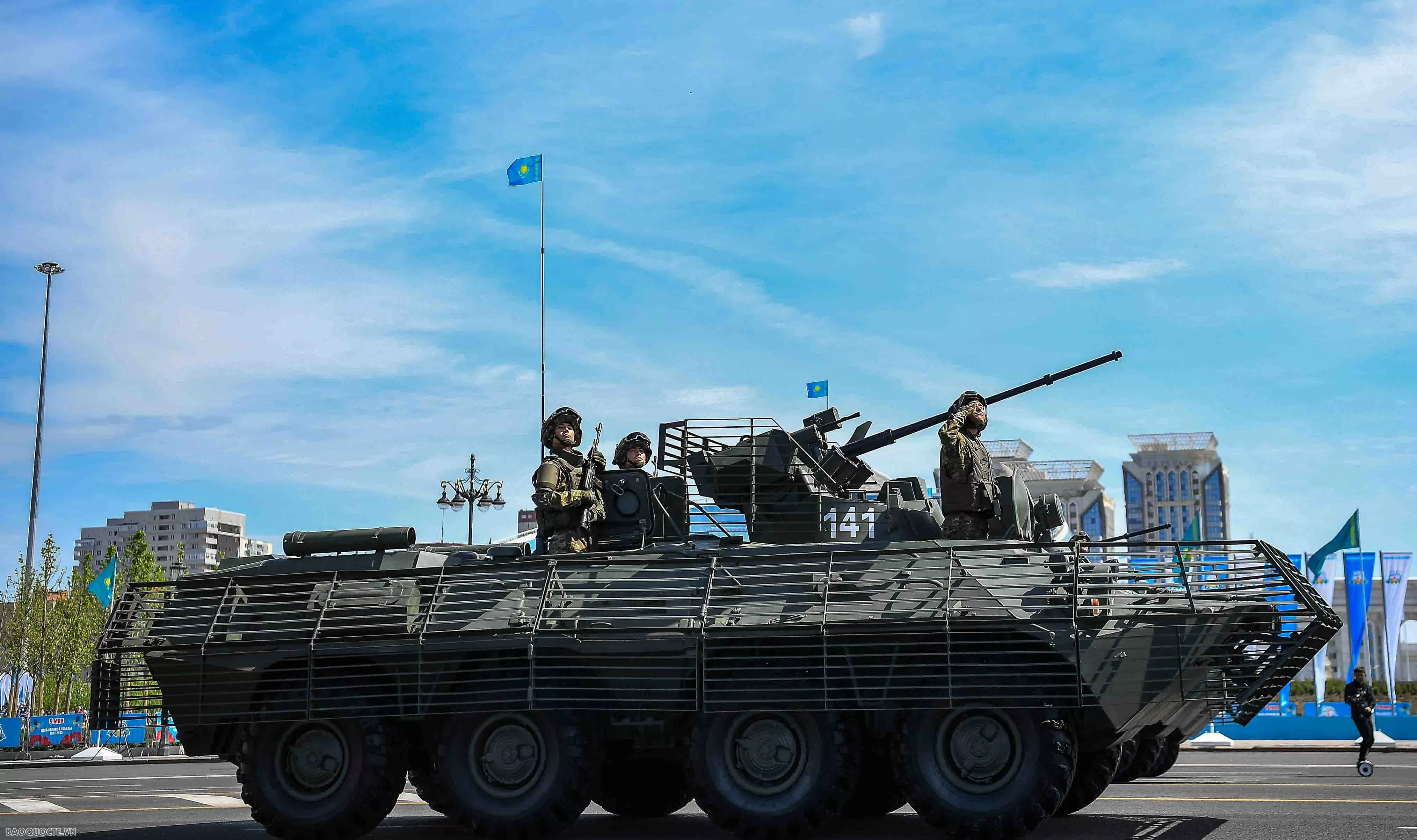 Tổng Bí thư Tô Lâm và phu nhân dự lễ duyệt binh mừng chiến thắng của Kazakhstan