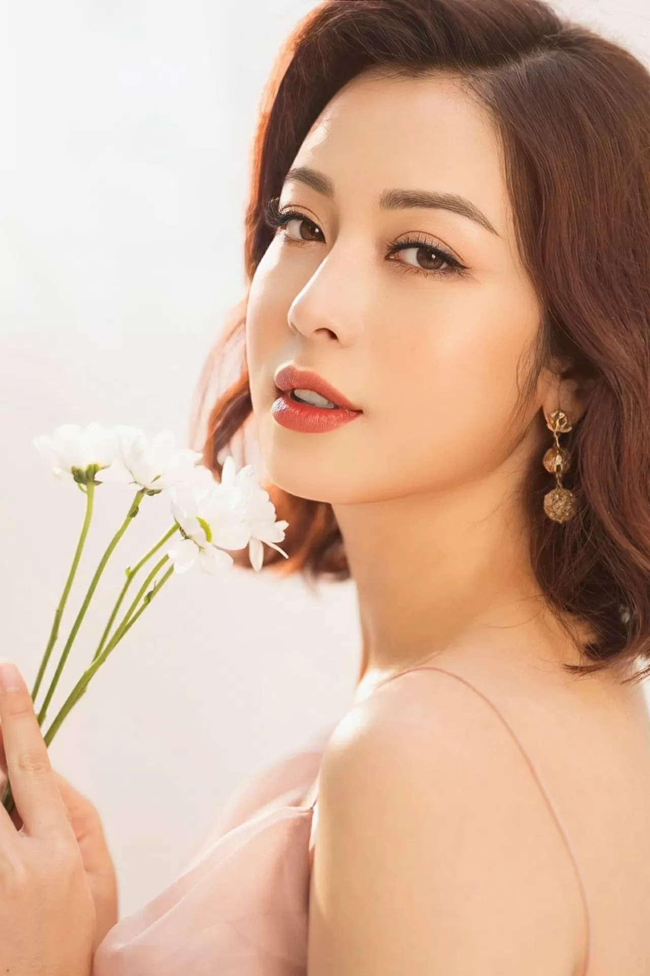 Hoa hậu Jennifer Phạm