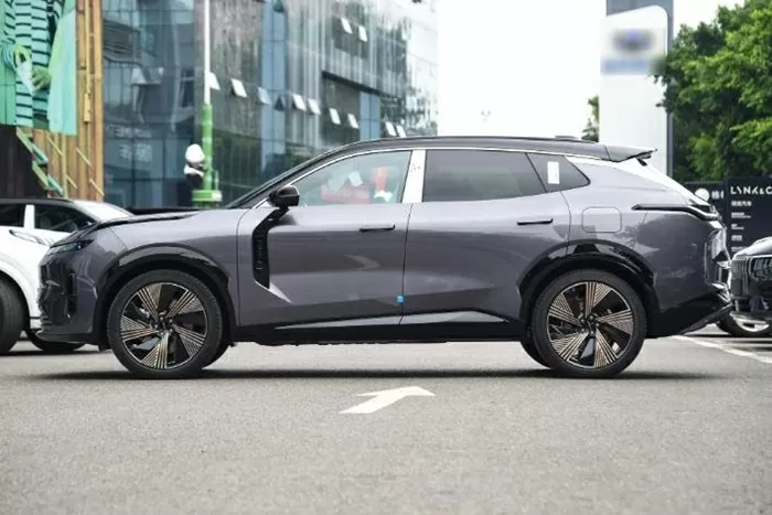 Lynk & Co 08 sở hữu thiết kế đậm chất tương lai