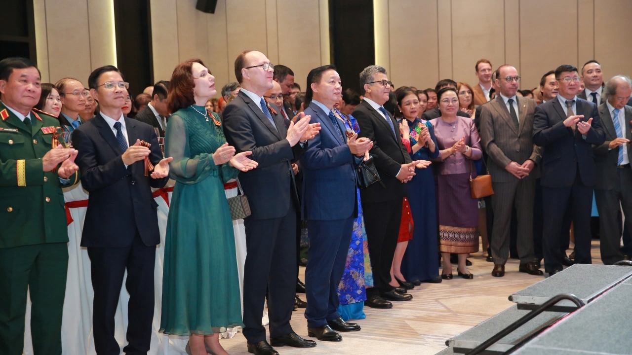 Đại sứ quán Nga kỷ niệm 80 năm Ngày Chiến thắng Chiến tranh Vệ quốc vĩ đại tại Hà Nội