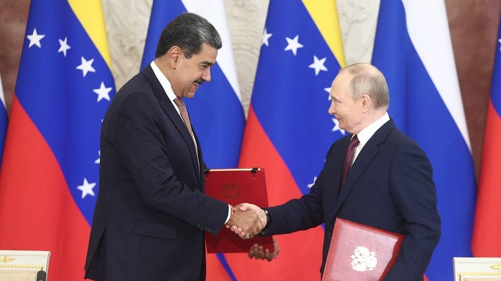 venezuela tro thanh quoc gia thu ba co moi quan he nay voi nga tong thong maduro ca ngoi buoc nhay vot