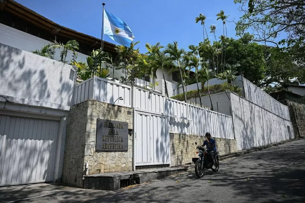 Venezuela xác nhận đàm phán thả người xin tị nạn tại Đại sứ quán Argentina Venezuela: Không có chiến dịch giải cứu nào đưa thành viên phe đối lập ra nước ngoài