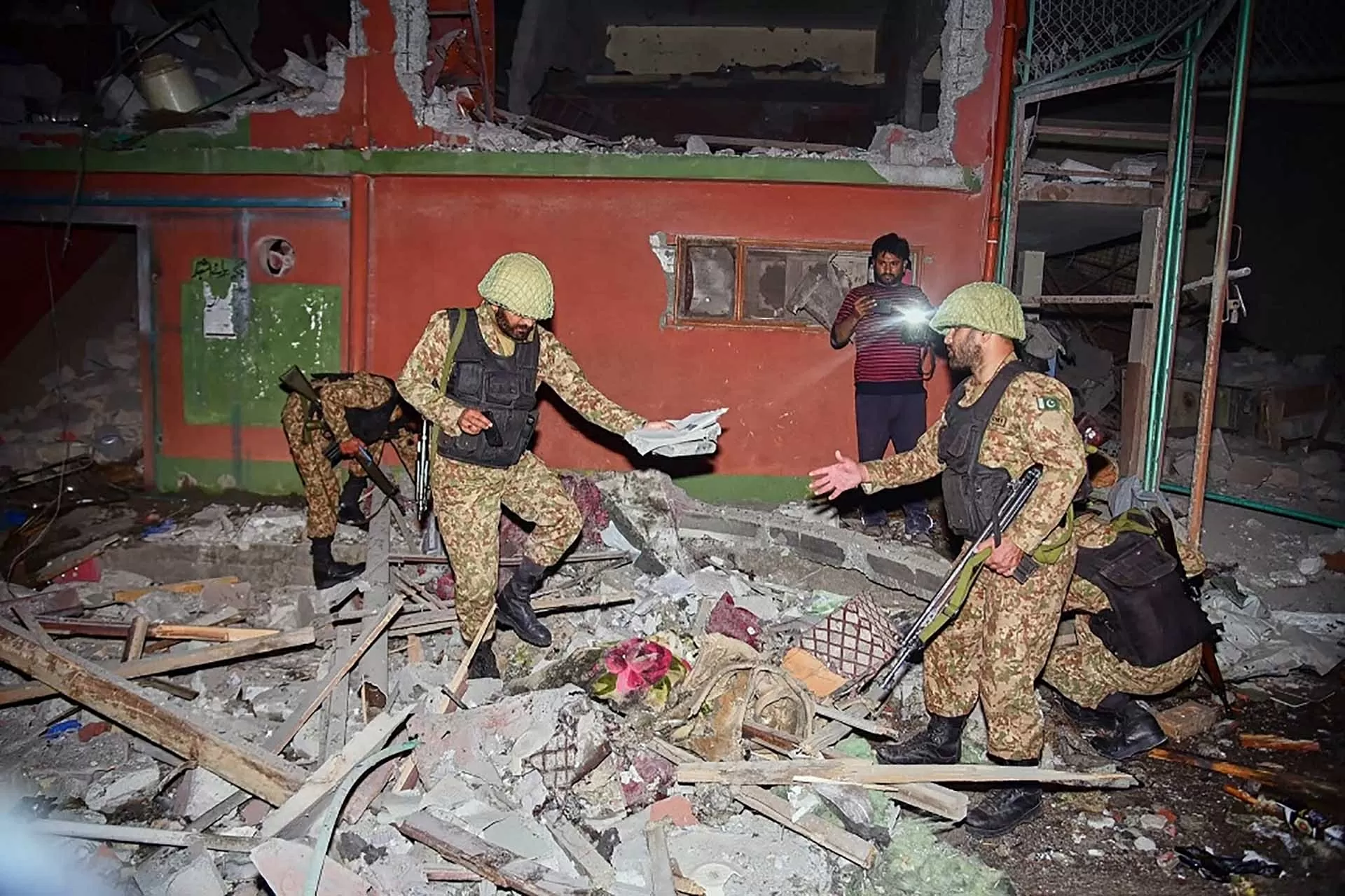 Quan hệ Ấn Độ-Pakistan: Bên bờ vực mới