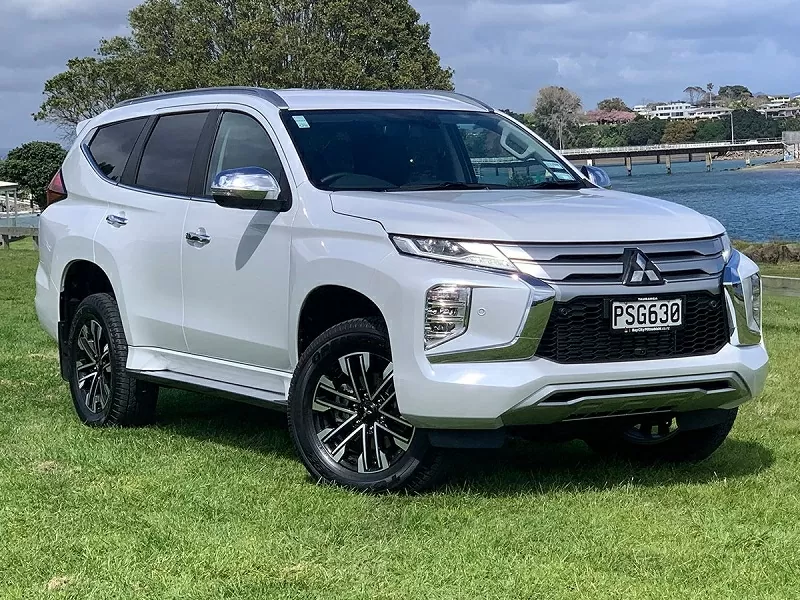 Cập nhật bảng giá xe hãng Mitsubishi mới nhất tháng 5/2025