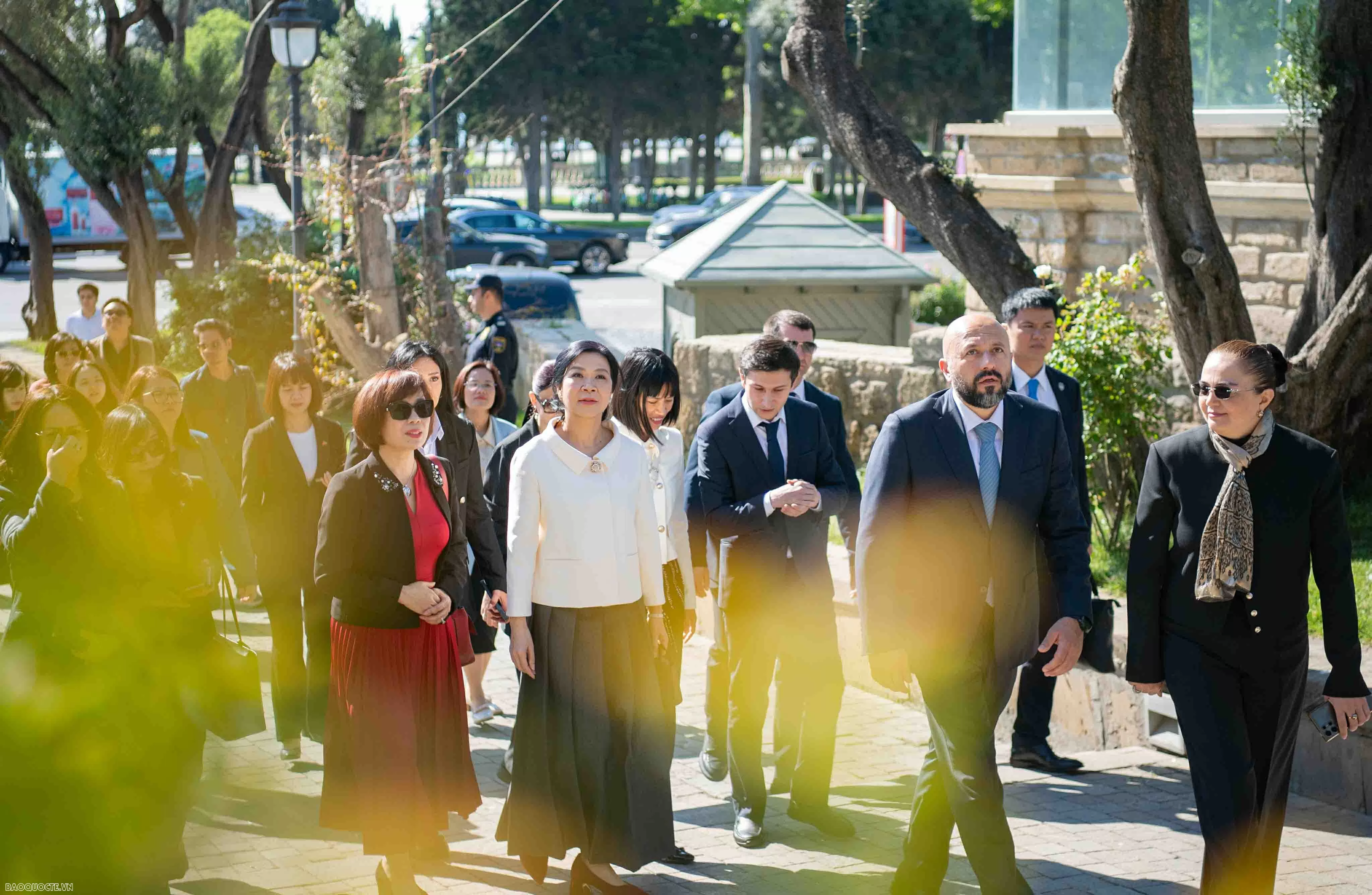 Hai Phu nhân Việt Nam và Azerbaijan thưởng trà, chia sẻ về văn hoá hai nước