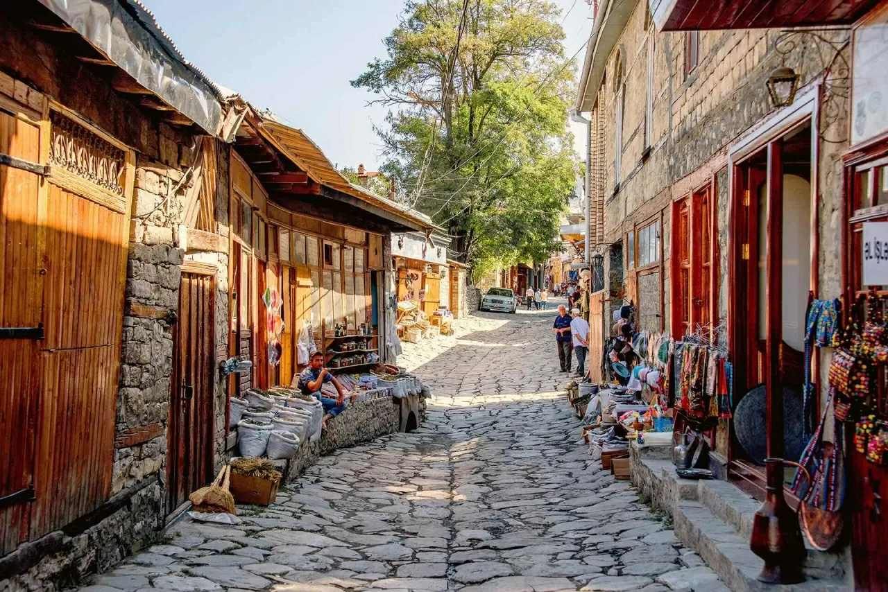 Hành trình khám phá 12 viên ngọc ẩn của Azerbaijan Hành trình khám phá 12 viên ngọc ẩn của Azerbaijan