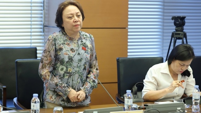 ĐBQH: Đề nghị xem xét công chức làm nhiều, hiệu quả cao được hưởng nhiều; khắc phục tình trạng 'sáng cắp ô đi, chiều cắp ô về'