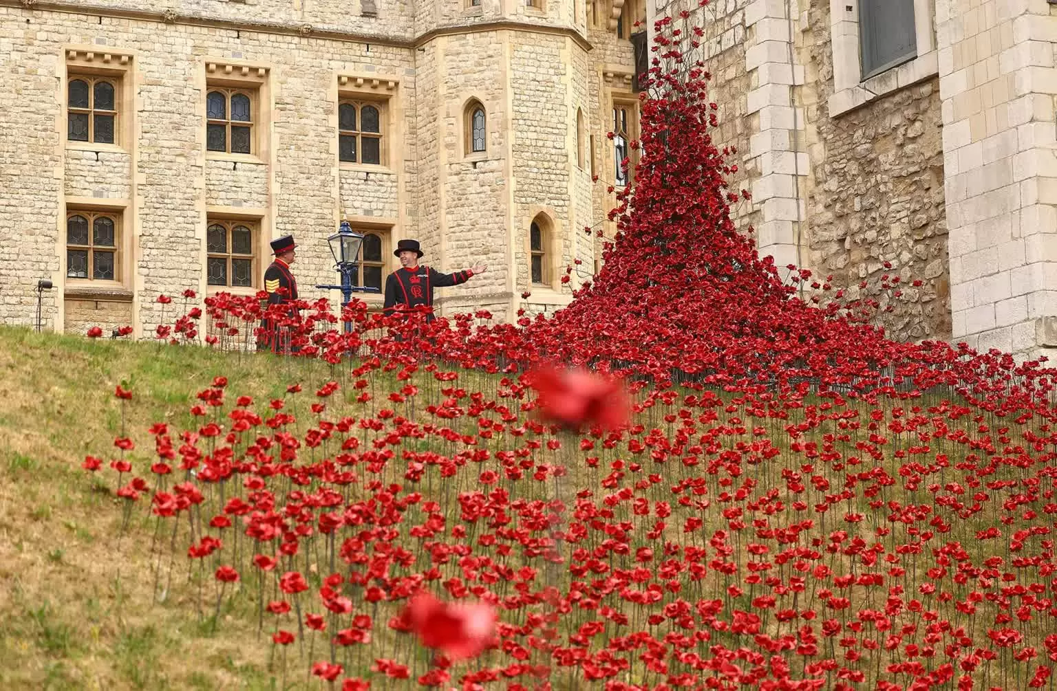 Anh Long trọng tổ chức lễ kỷ niệm 80 năm Ngày chiến thắng phát xít