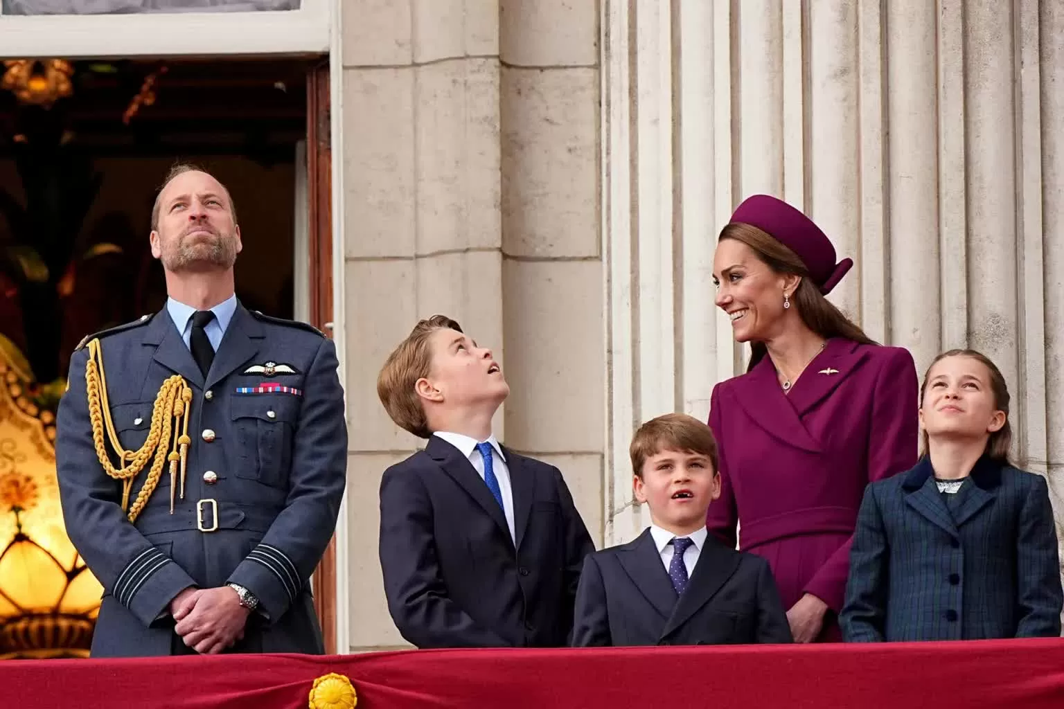 Anh Long trọng tổ chức lễ kỷ niệm 80 năm Ngày chiến thắng phát xít Anh Long trọng tổ chức lễ kỷ niệm 80 năm Ngày chiến thắng phát xít