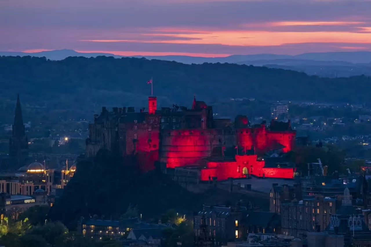 Anh Long trọng tổ chức lễ kỷ niệm 80 năm Ngày chiến thắng phát xít Anh Long trọng tổ chức lễ kỷ niệm 80 năm Ngày chiến thắng phát xít