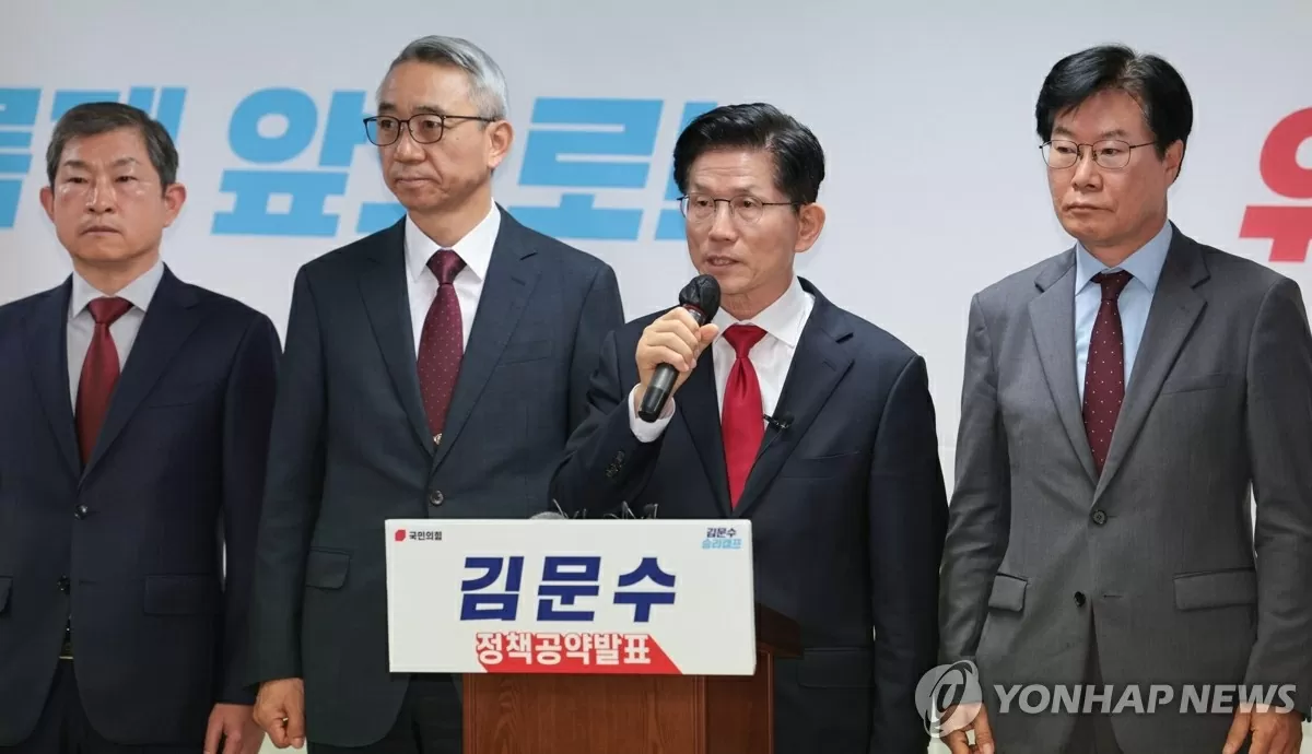 Hàn Quốc chốt thời điểm khởi động chiến dịch tranh cử tổng thống, một ứng cử viên hứa hẹn phát triển thứ khí tài ứng phó Triều Tiên