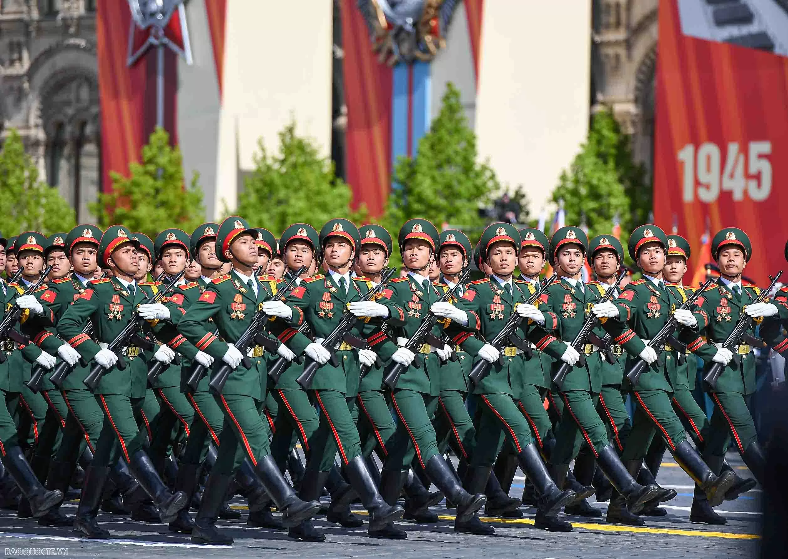 Đoàn Quân đội nhân dân Việt Nam tại Lễ duyệt binh ở Quảng trường Đỏ Đoàn Quân đội nhân dân Việt Nam tại Lễ duyệt binh kỷ niệm 80 năm Chiến thắng trong Chiến tranh vệ quốc vĩ đại