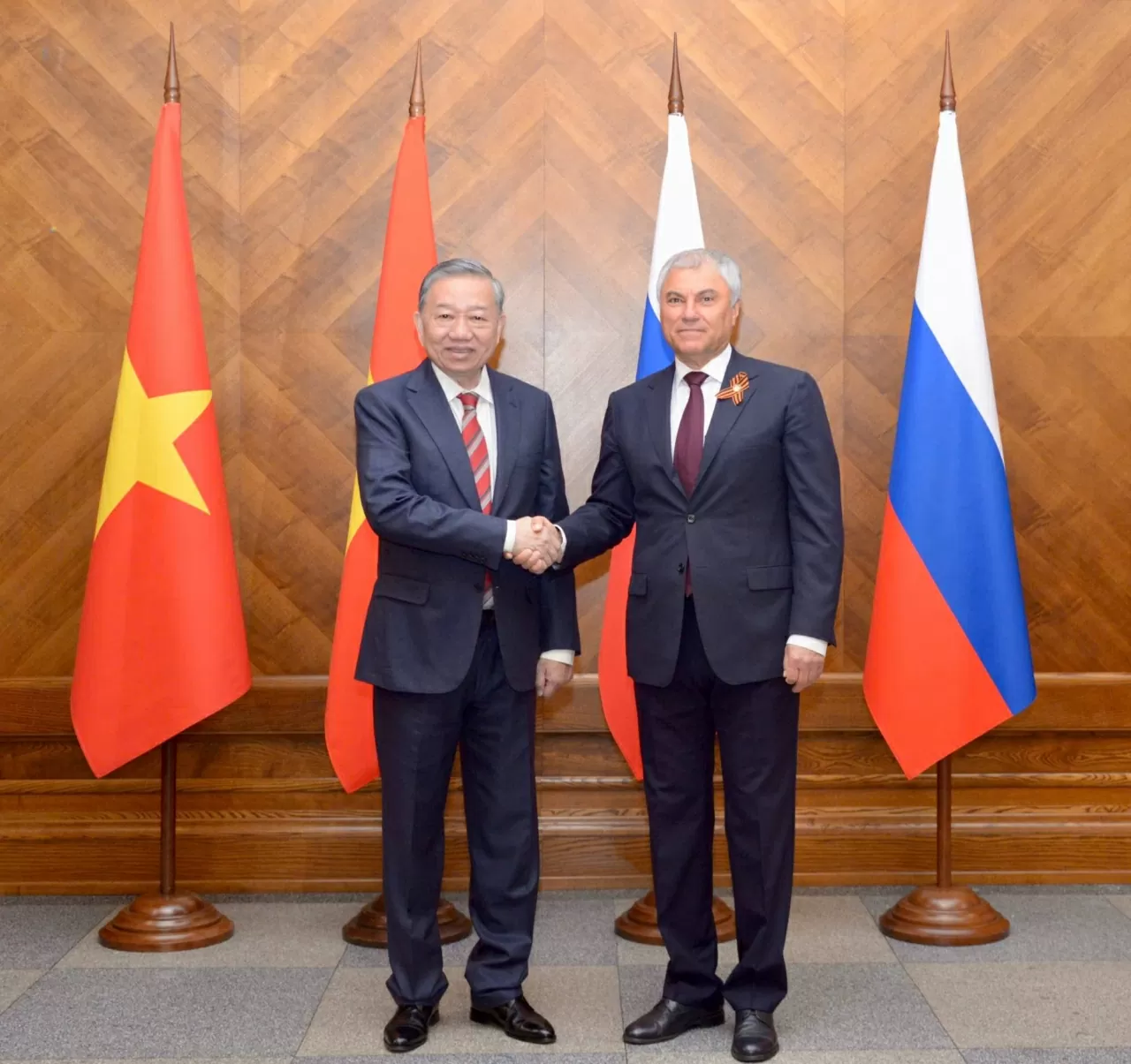 Tổng Bí thư Hội kiến Chủ tịch Duma Nga Tổng Bí thư Hội kiến Chủ tịch Duma Nga