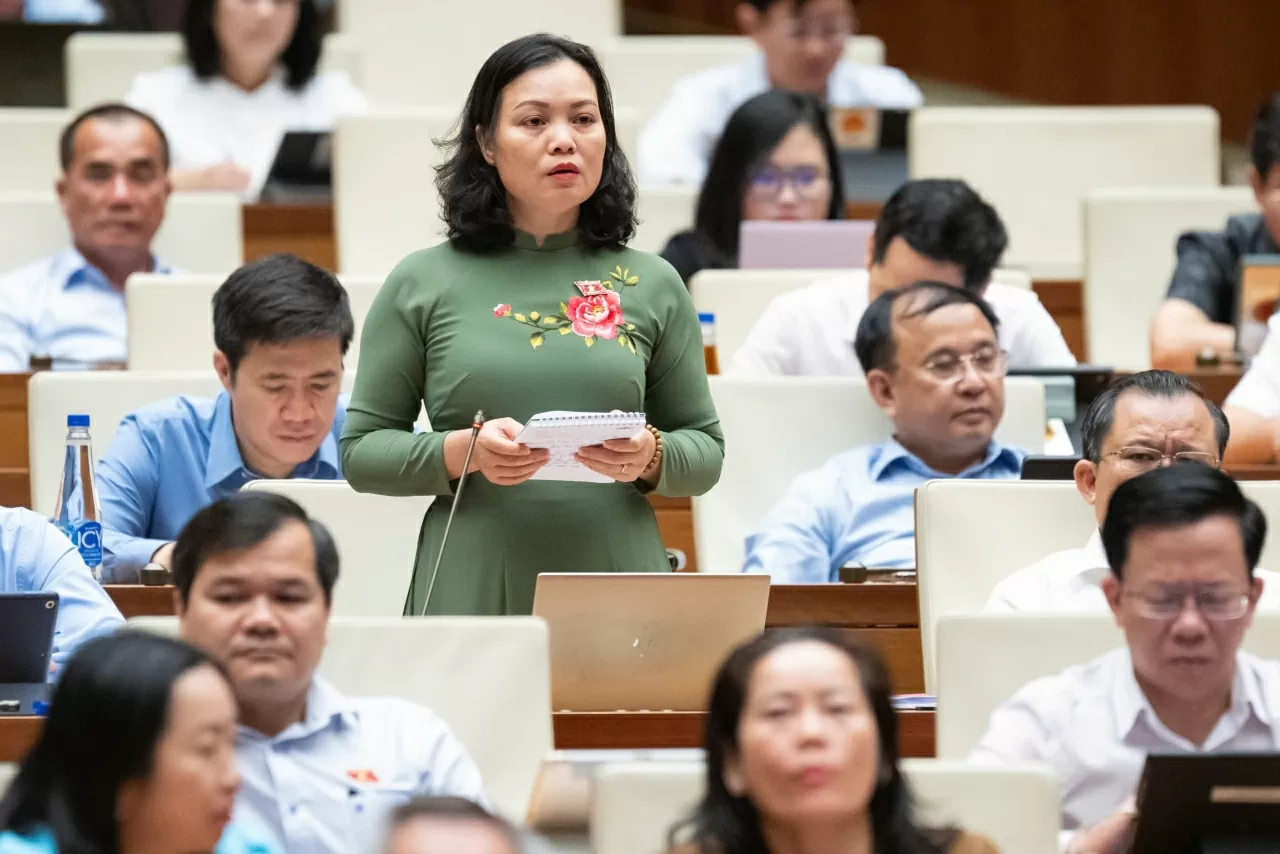 Đại biểu Quốc hội đề xuất tăng mức phạt quảng cáo sai sự thật Đại biểu Quốc hội đề xuất tăng mức phạt quảng cáo sai sự thật