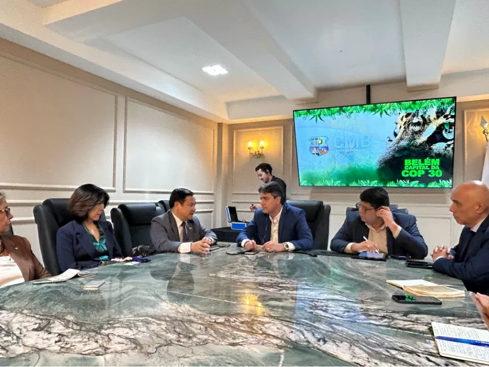 Đại sứ Bùi Văn Nghị cùng các đại sứ ASEAN tại Brazil thăm và làm việc với ông John Wayne, Chủ tịch Hội đồng thành phố Belém. Đại sứ Bùi Văn Nghị cùng các đại sứ ASEAN tại Brazil thăm và làm việc với ông John Wayne, Chủ tịch Hội đồng thành phố Belém.