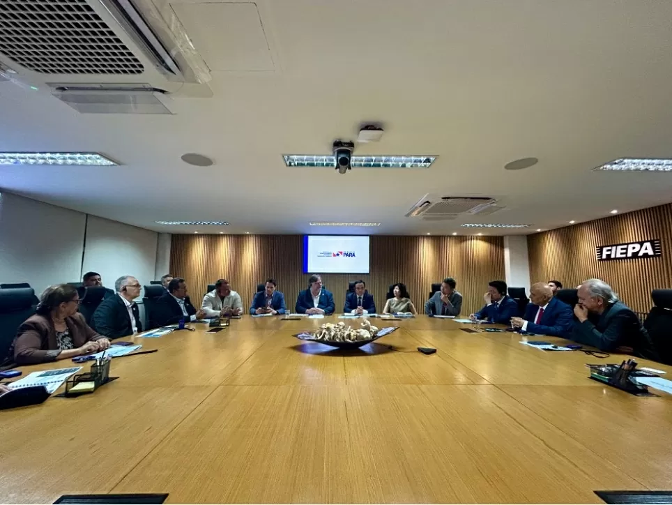 buổi làm việc với Giám đốc Sở Phát triển Kinh tế, Khai thác mỏ và Năng lượng bang Pará Paulo Bengtson. buổi làm việc với Giám đốc Sở Phát triển Kinh tế, Khai thác mỏ và Năng lượng bang Pará Paulo Bengtson.