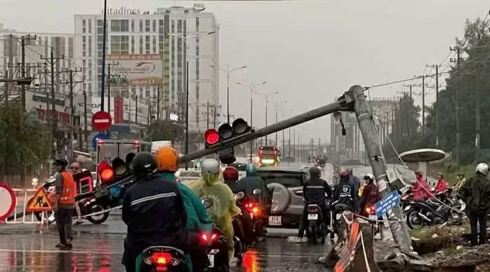 Ảnh hưởng của không khí lạnh, đề phòng một số hình thái thời tiết nguy hiểm trên đất liền và biển