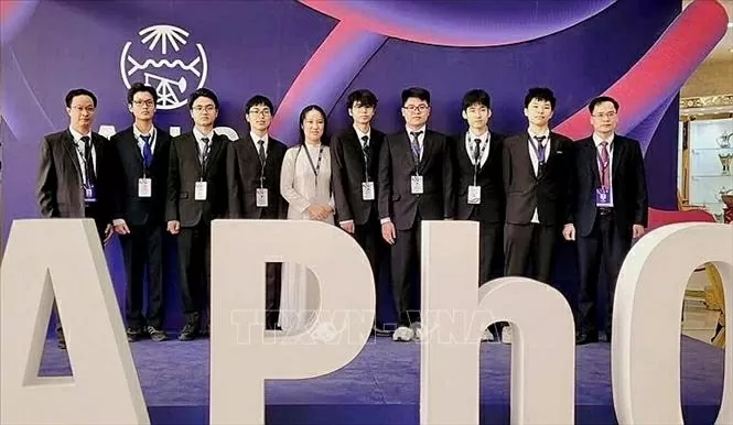 Học sinh Việt Nam trong nhóm có thành tích cao nhất tại kỳ thi Olympic Vật lý châu Á 2025 Việt Nam xếp trong nhóm đạt thành tích cao nhất tại kỳ thi Olympic Vật lý châu Á 2025