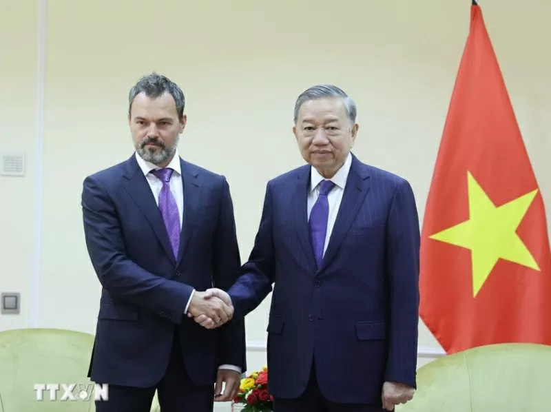 Tổng Bí thư Tô Lâm tiếp một số doanh nghiệp tiêu biểu tại Liên bang Nga Tổng Bí thư Tô Lâm tiếp một số doanh nghiệp tiêu biểu tại Liên bang Nga