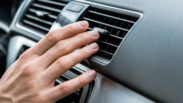 4 bước hạ nhiệt độ bên trong ô tô nhanh chóng