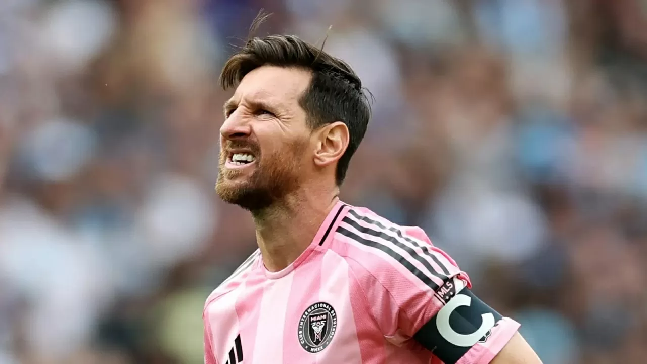 Messi phá 2 kỷ lục ghi bàn của Ronaldo trong ngày Inter Miami đại bại Messi phá 2 kỷ lục ghi bàn của Ronaldo trong ngày Inter Miami đại bại