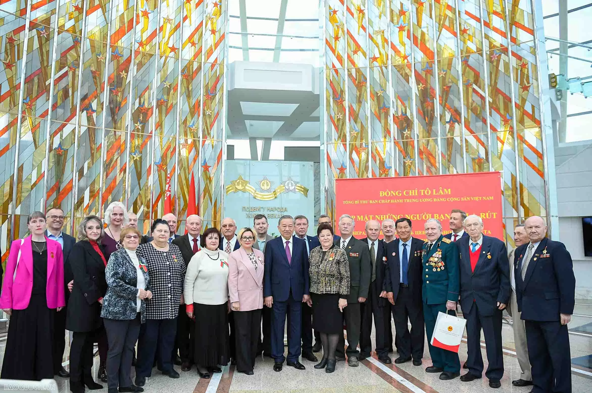 Cựu chuyên gia Belarus tại Việt Nam: Việt Nam không chỉ giỏi chiến đấu, mà còn giỏi trong xây dựng đất nước Cựu chuyên gia Belarus: Việt Nam không chỉ giỏi chiến đấu, mà còn giỏi trong xây dựng đất nước