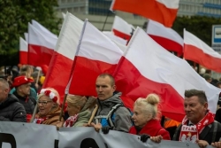 Điểm tin thế giới sáng 12/5: Mỹ-Iran đàm phán hạt nhân, Trưởng công tố Tòa ICC dính bê bối tình dục, IMF trao 1 tỷ USD cho Pakistan