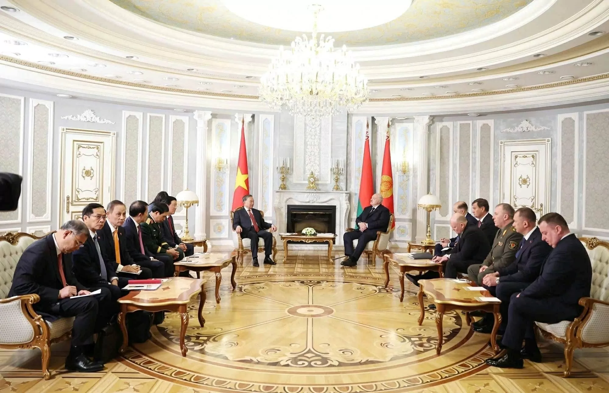 Tổng thống Belarus chủ trì lễ đón chính thức Tổng Bí thư Tô Lâm