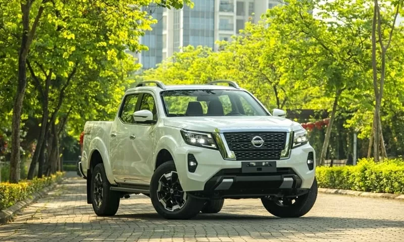 Xe bán tải Nissan Navara đang được nhiều đại lý giảm giá lên đến 90 triệu đồng để Xe bán tải tại Việt Nam đồng loạt giảm giá, cao nhất lên đến 90 triệu đồng