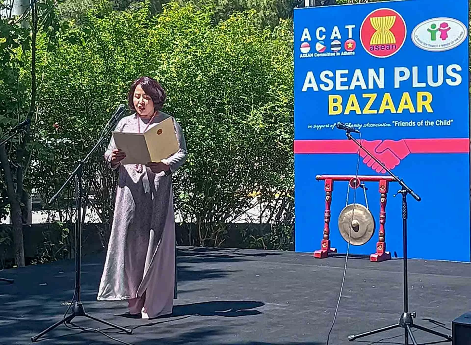 Hội chợ từ thiện ASEAN Plus lần thứ 3: Đưa ASEAN và Việt Nam tới bạn bè Hy Lạp Hội chợ từ thiện ASEAN Plus lần thứ 3: Đưa ASEAN và Việt Nam tới bạn bè Hy Lạp