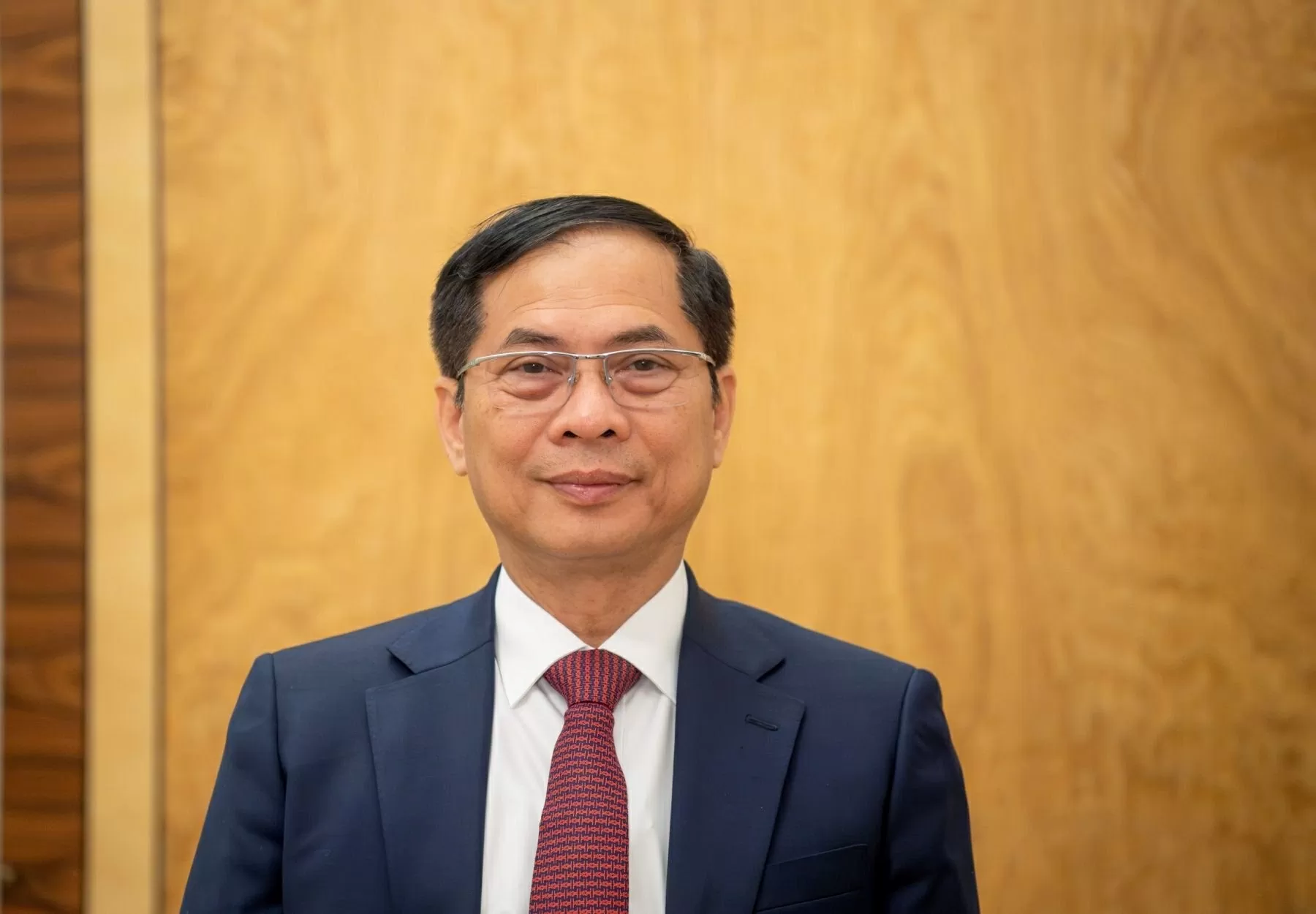 Phó Thủ tướng, Bộ trưởng Bùi Thanh Sơn: Chuyến thăm của Tổng Bí thư đã tạo thêm động lực và nguồn cảm hứng để đất nước bước vào kỷ nguyên mới Phó Thủ tướng, Bộ trưởng Bùi Thanh Sơn: Chuyến thăm 4 nước của Tổng Bí thư tạo thêm động lực và nguồn cảm hứng để đất nước bước vào kỷ nguyên mới