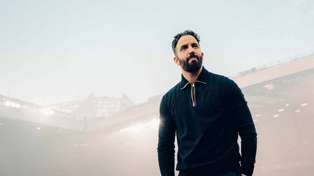 HLV Ruben Amorim ngầm chê bai Zirkzee và Hojlund