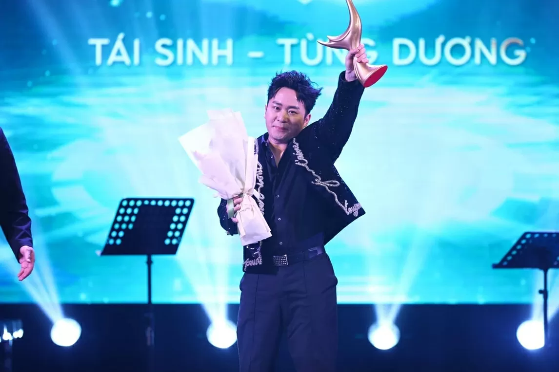 Ca sĩ Tùng Dương được vinh danh tại giải thưởng âm nhạc Nhật Bản Ca sĩ Tùng Dương được vinh danh tại giải thưởng âm nhạc Nhật Bản