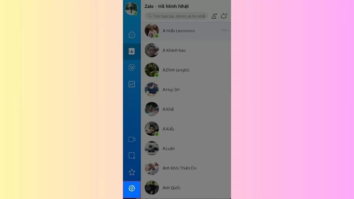 Mở ứng dụng Zalo trên máy tính và đăng nhập. Mở ứng dụng Zalo trên máy tính và đăng nhập.