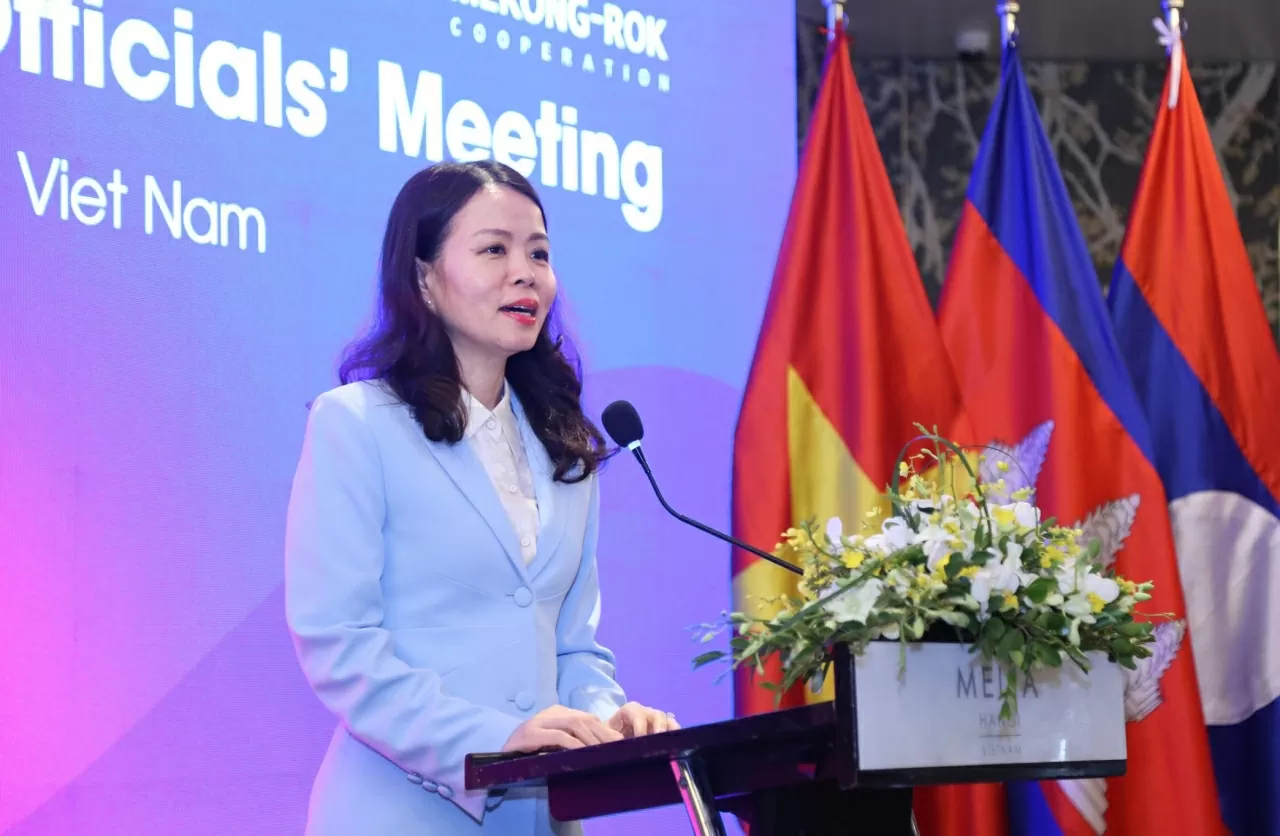 Thứ trưởng Ngoại giao Nguyễn Minh Hằng phát biểu tại hội nghị. (Ảnh: Thành Long)