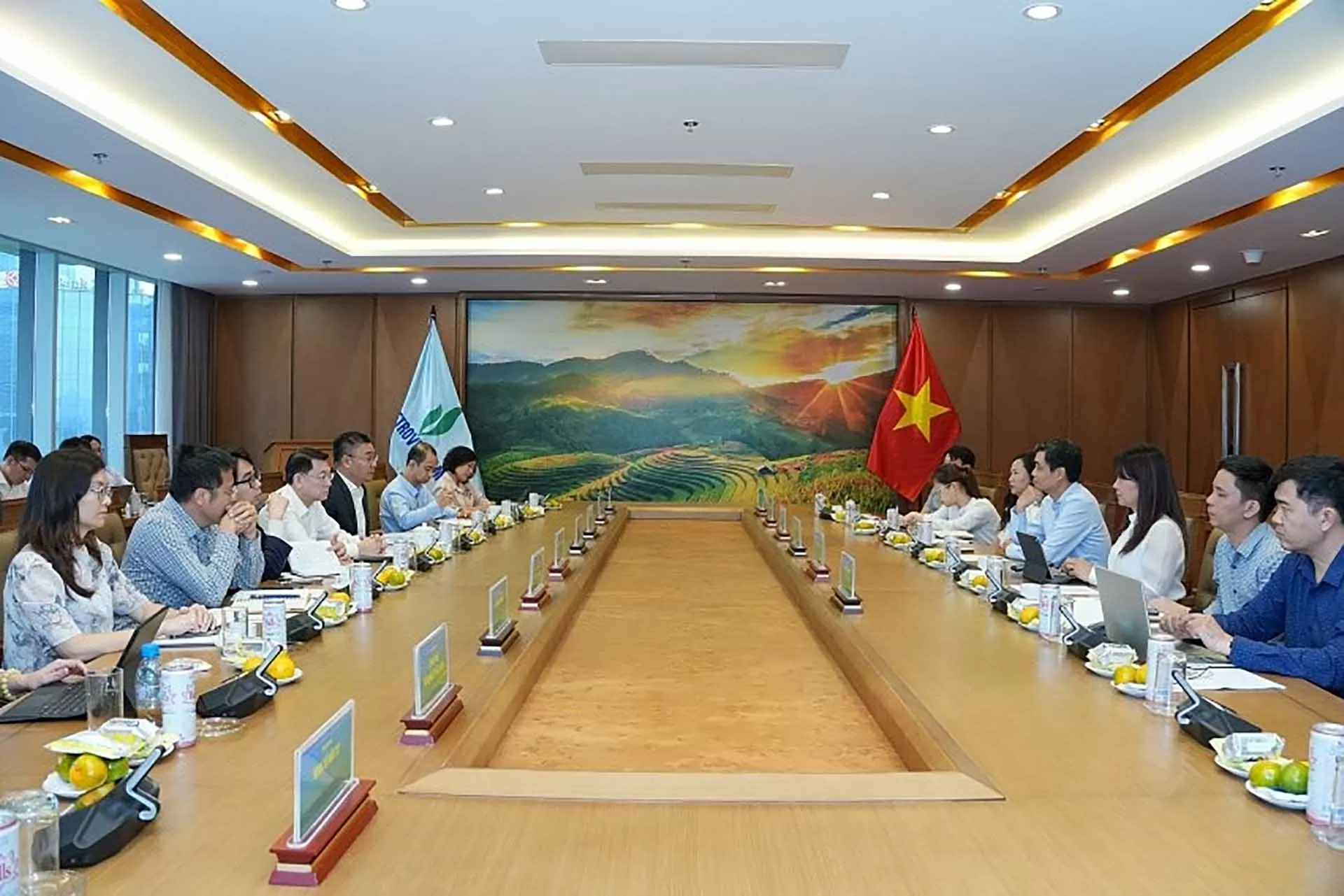 Petrovietnam và Hòa Phát trao đổi về nội dung hợp tác toàn diện, ngày 22/4/2025 Petrovietnam và Hòa Phát trao đổi về nội dung hợp tác toàn diện, ngày 22/4/2025