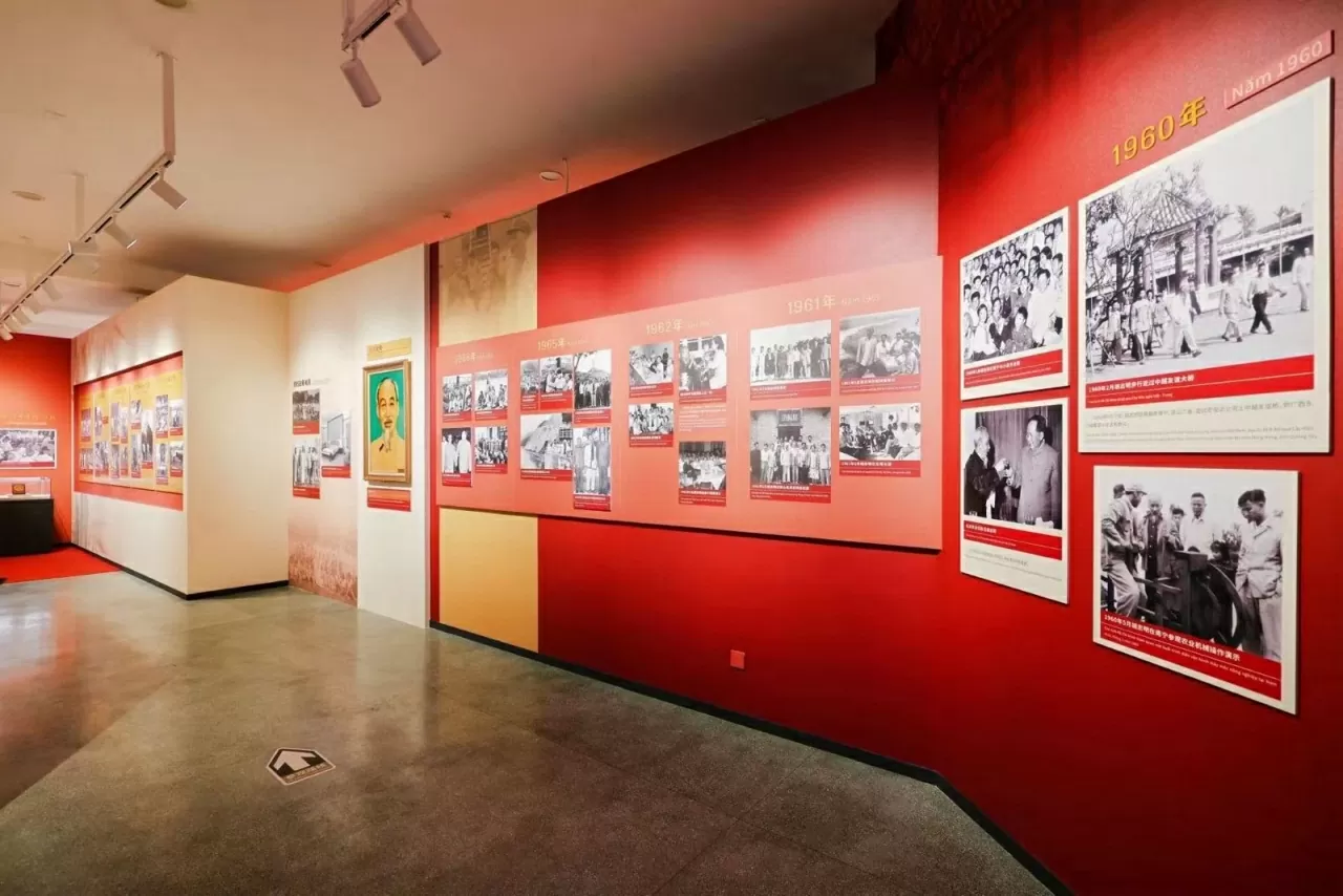 Khai mạc triển lãm chuyên đề 'Đường Cách mạng - Đồng chí Hồ Chí Minh ở Trung Quốc' tại Quảng Châu