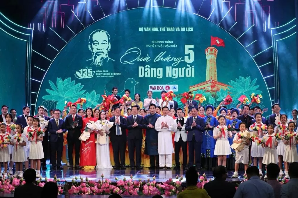 ‘Quà tháng 5 dâng Người’ - lời tri ân từ trái tim người dân dành cho Chủ tịch Hồ Chí Minh ‘Quà tháng 5 dâng Người’ - lời tri ân từ trái tim người dân dành cho Chủ tịch Hồ Chí Minh